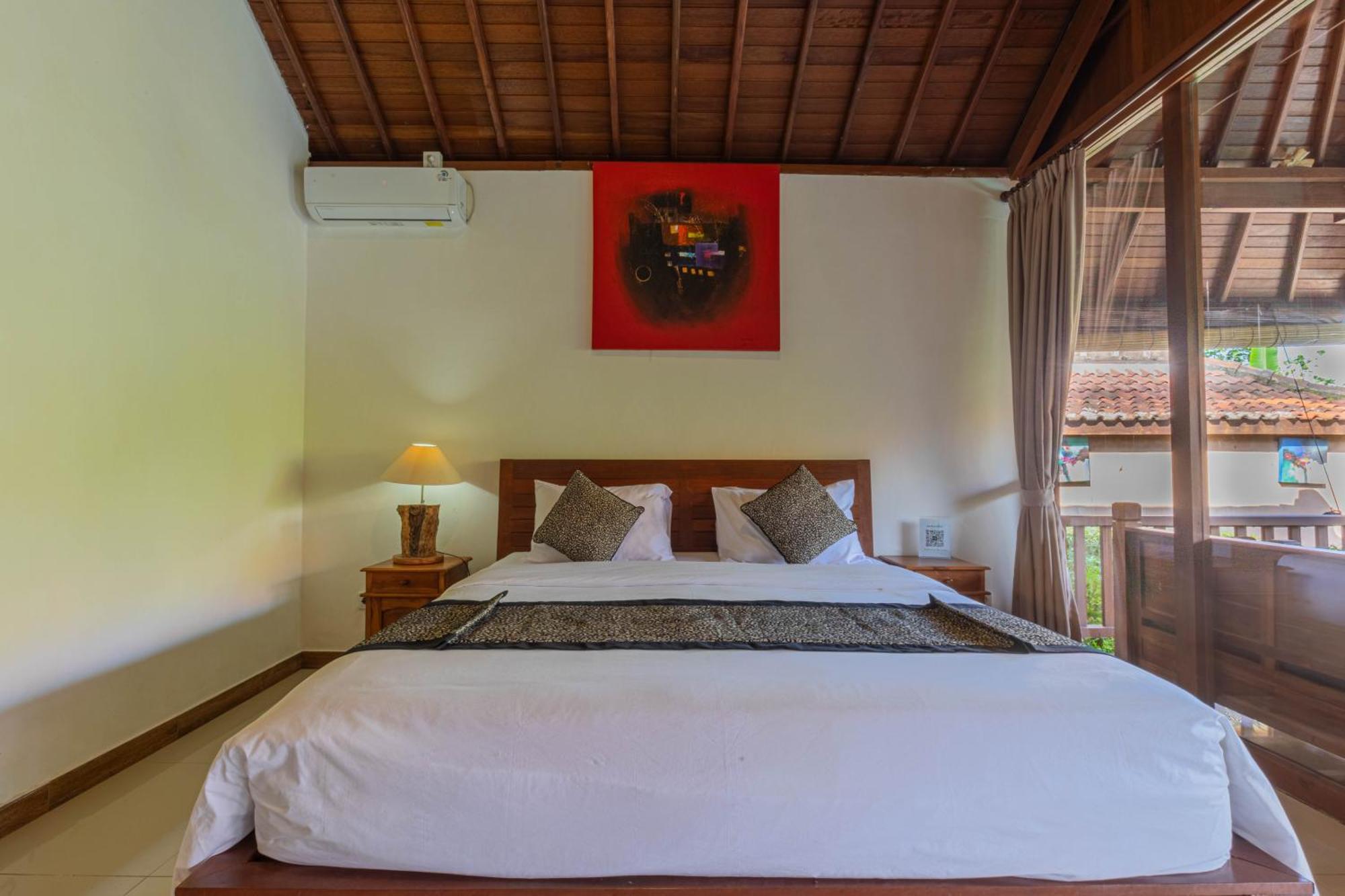 Sari Bamboo Bungalows Ubud Rum bild